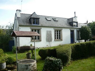 Lovely character town house, with view..