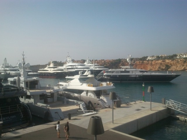 Seafront plot of land in Port Adriano - 2