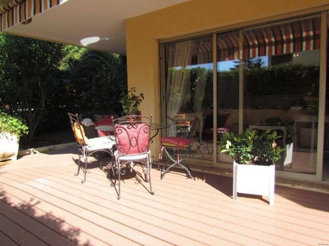 Sale Apartment - Juan-les-Pins - 2