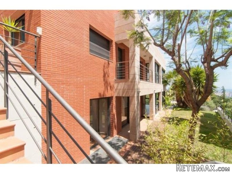 3 bedroom Detached House For Sale:.. - 2