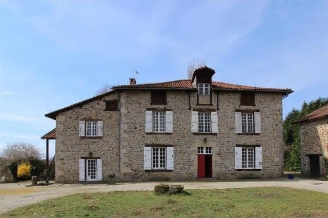 5 bedroom Character For Sale: 87400..