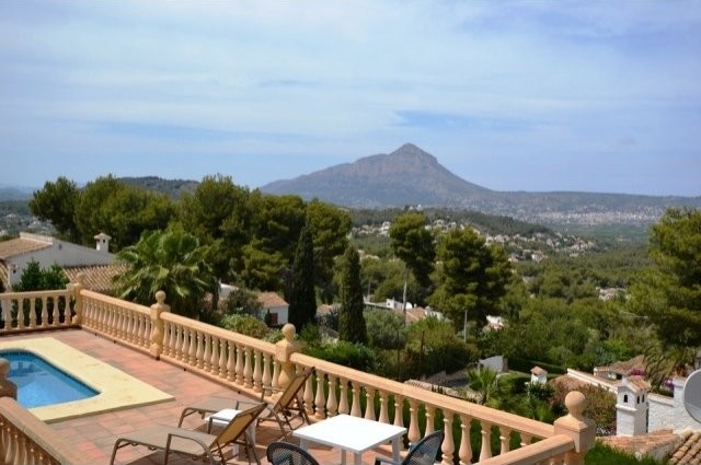 4 Bedroom Villa In Javea* - 2