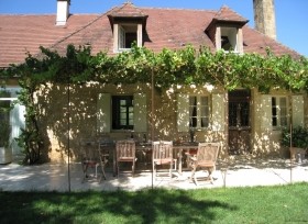 Stunning 18th Century Perigourdine..