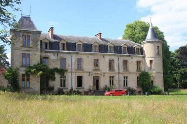 11 bedroom Castle For Sale: 03350..