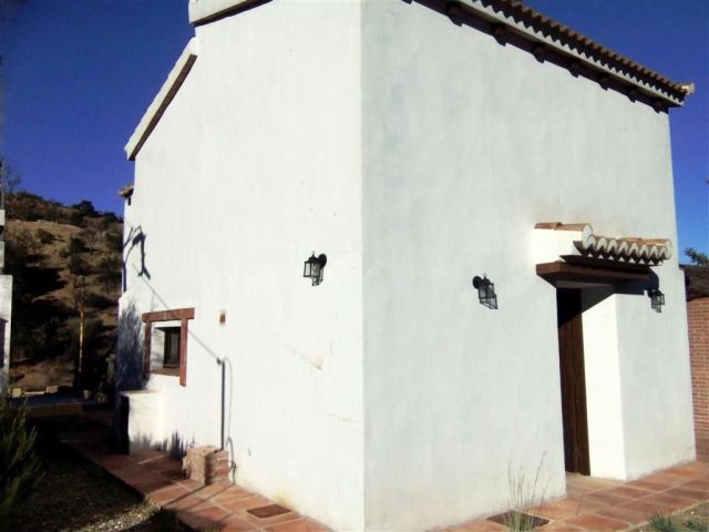 Villa - Cosy 2 bedroom, one bathroom.. - 2