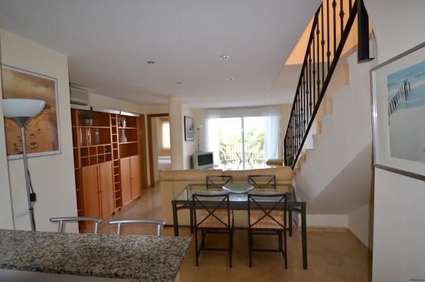 Very well presented spacious apartment.. - 2