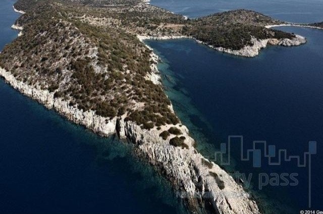 Plot For Sale: CASTOS ISLAND - 2