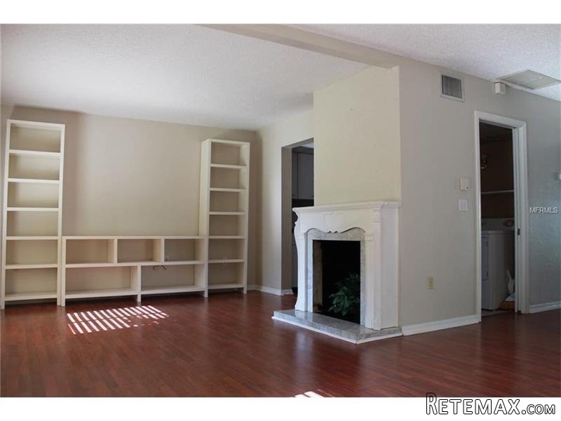 2 bedroom House For Sale: 220 24th St.. - 2