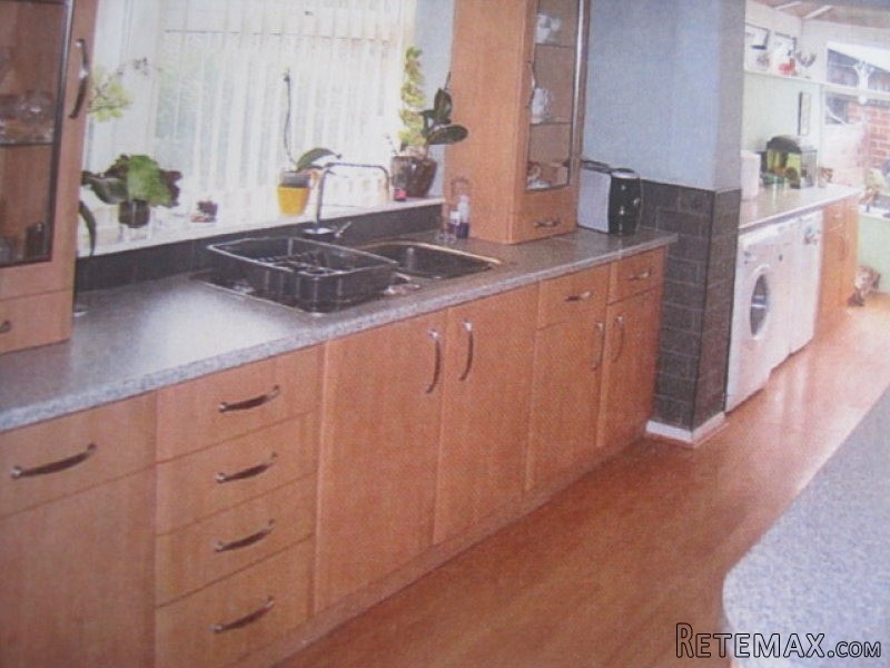 Private Detached 2 Bedroomed house - 2