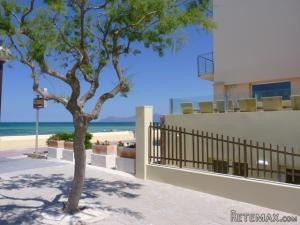 3* aparthotel in first line to the sea.. - 2