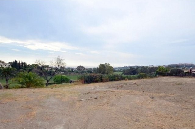Superb Front Line Golf Plot with Sea.. - 2