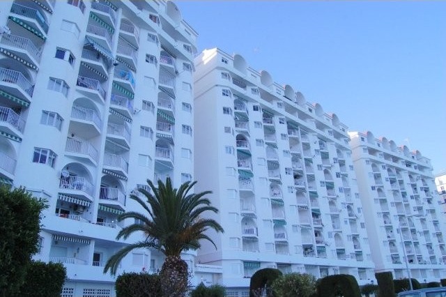 1st Line Beach 2 Bedroom Apartment with..