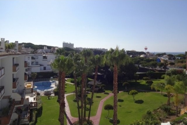 Apartment - Calahonda Park. Apartment..