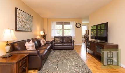 2 bedroom Apartment For Sale: 5550..