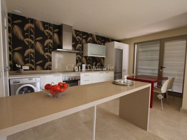2 bedroom Apartment property for sale..