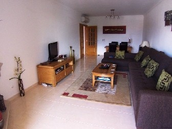 Spacious top floor apartment with sea.. - 2