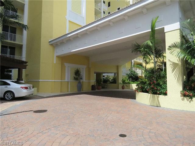 3 bedroom Condominium For Sale: Estero.. - 2