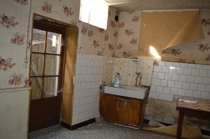 Aigre property to renovate - 2