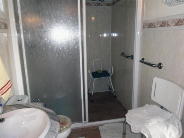 Villa - Spacious 3 bedroom, 2 bathroom.. - 2