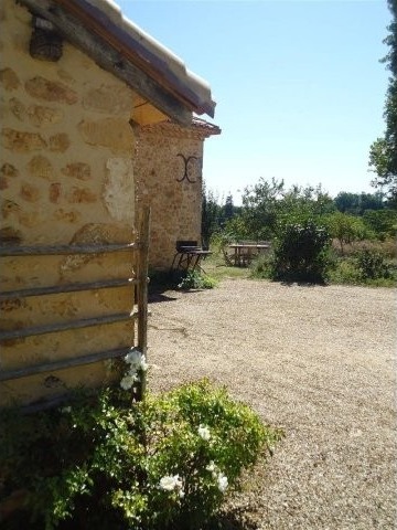 L24/41 - Residential For Sale - Stone.. - 2