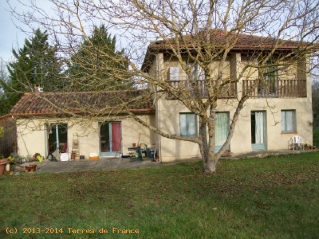 Interesting Property In Hamlet Mazeres..