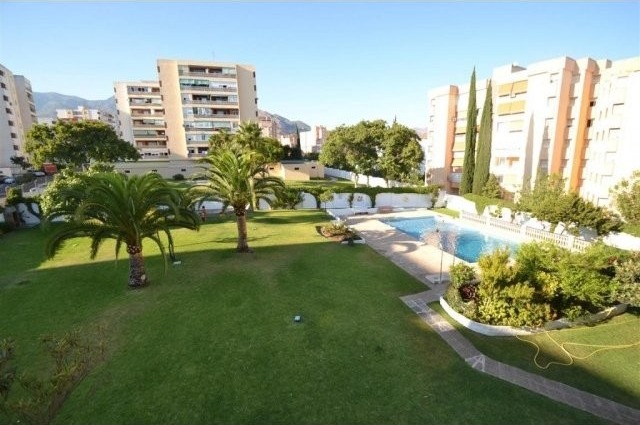 4 Bed Apartment for sale in Marbella