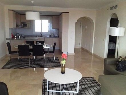 Apartment - Beautiful 2 bedroom.. - 2