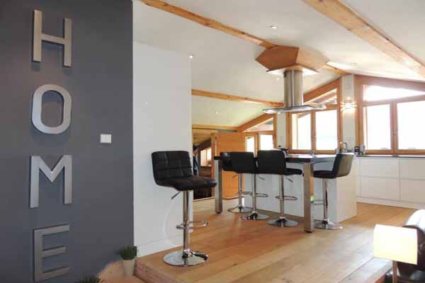 A beautifully renovated 4 bed penthouse..