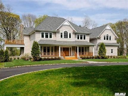 31 Bouton Rd Lloyd Harbor, NY 11743