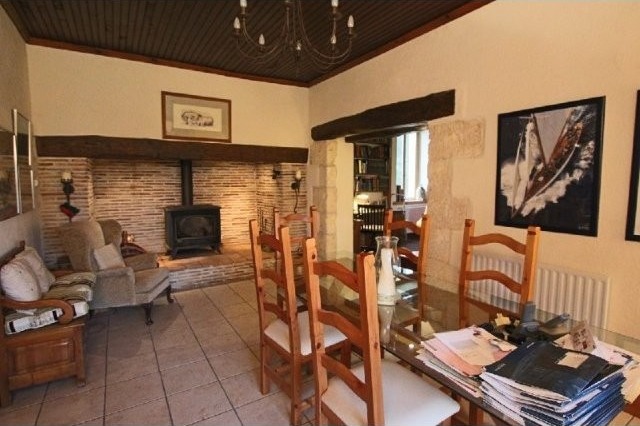 Stone House With Pool And Views Village.. - 2
