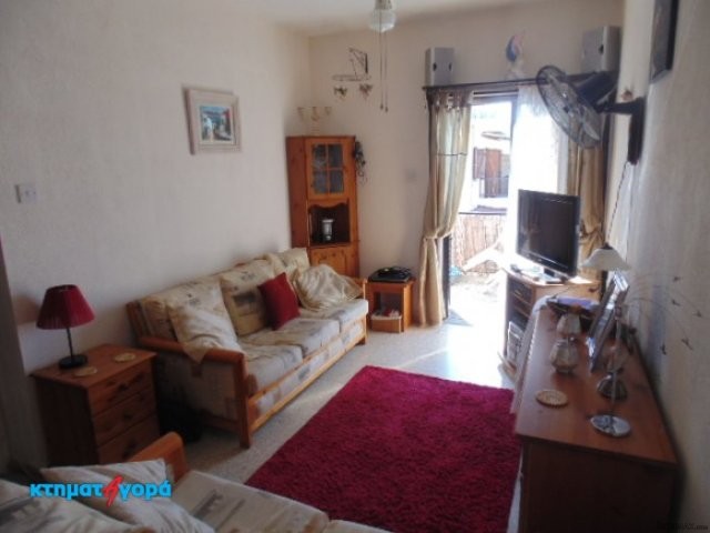 Apartment-Flat in Tombs of the Kings..
