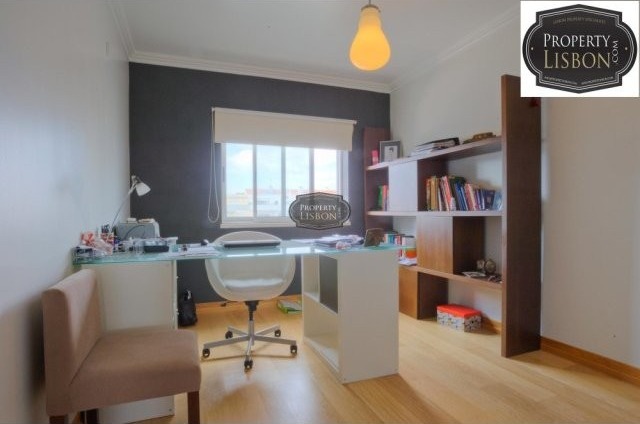 4 Bedrooms - Apartment - LISBON - For..