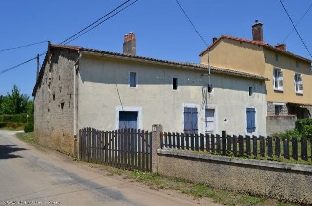 House To Renovate With Attached Barn..