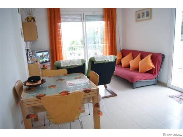 APARTMENT LOCATED 100 M FROM THE BEACH
