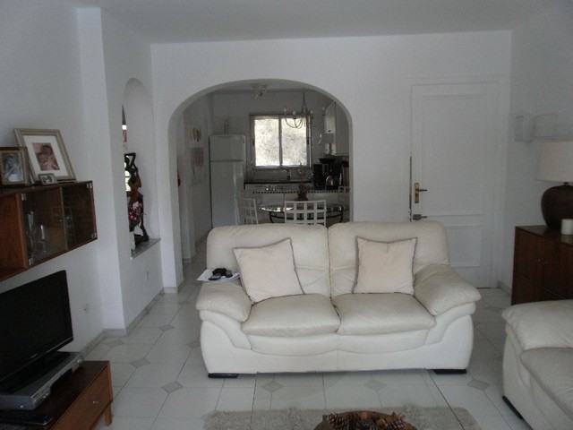 2 Bed Apartment for sale in Miraflores - 2