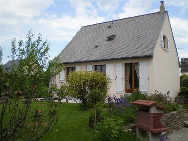 Edge of Town Property with Garden - 2
