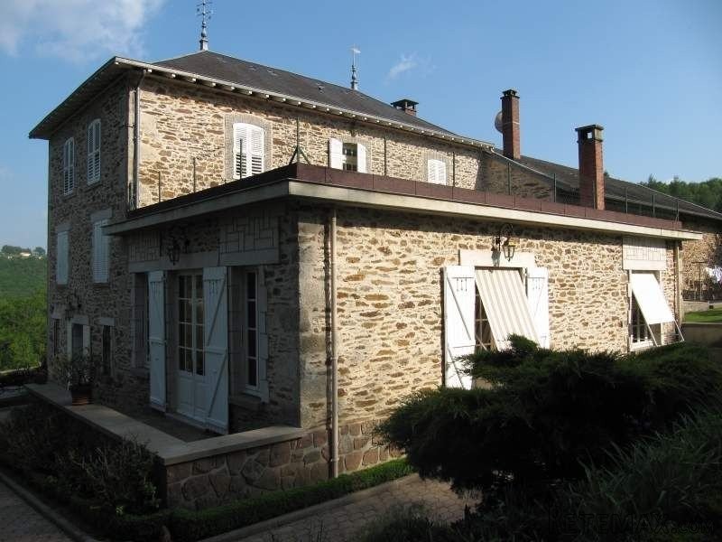 Splendid Property with Open Views - 2