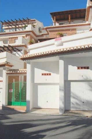 Immaculate 1 Bedroom Apartment 50ms..