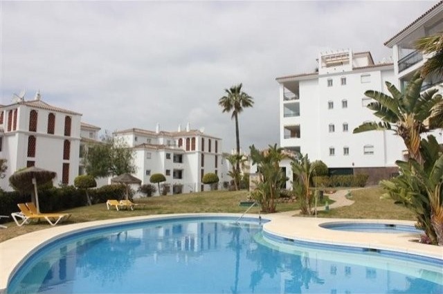 Apartment - Lower Calahonda, very close.. - 2