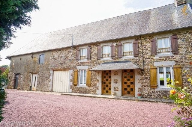 Lengronne - House For Sale