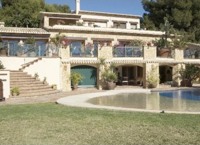 VILLA for sale in MORAIRA