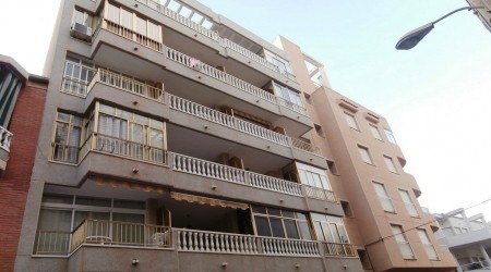 Resale · Apartment · Spain · Costa Bl..