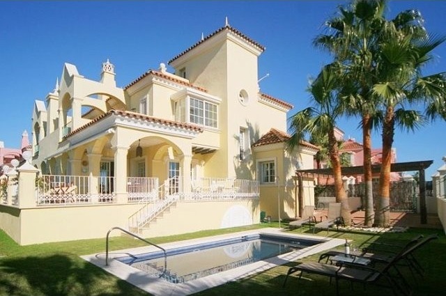 Villa - High luxury seaside villa, some..