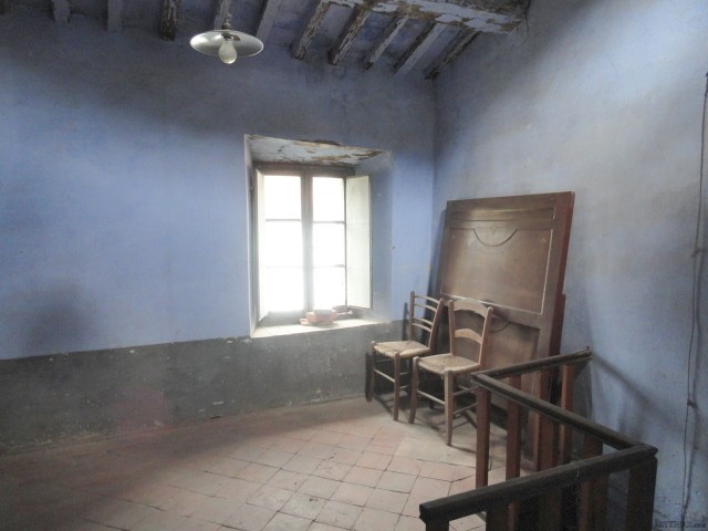 Village/town House - For Sale - North..