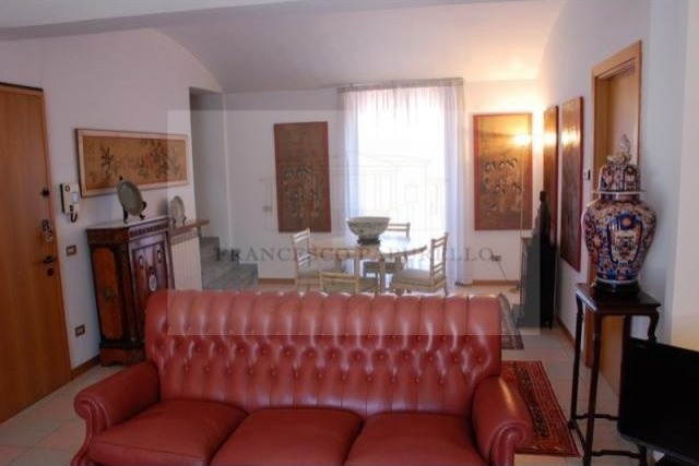 2 bedroom Apartment For Sale: Stresa, IT - 2