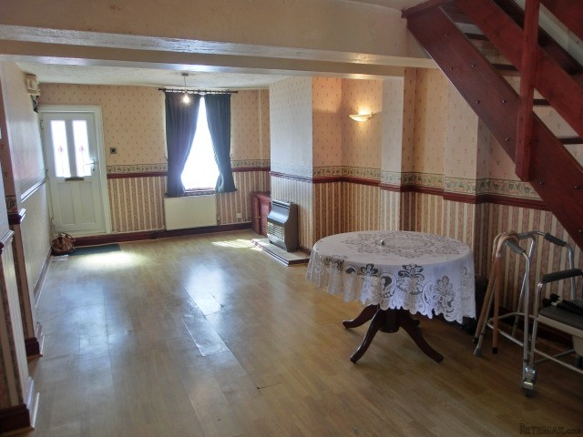 2 bedroom house in SHEERNESS - 2