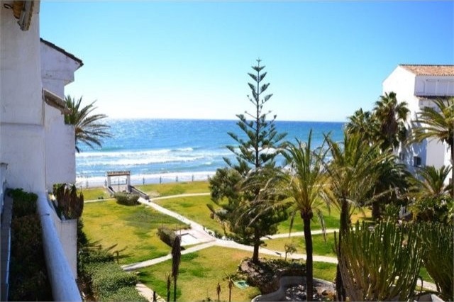 Marbella, Costa del Sol, , 5 rooms, 190.. - 2