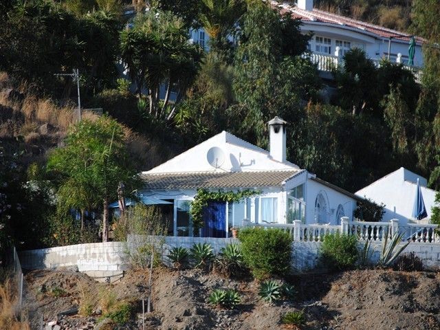 Villa for Sale in Algarrobo 298.000..