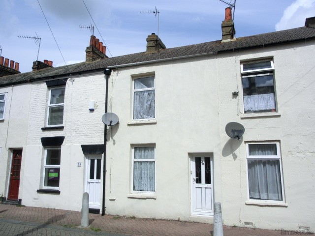 2 bedroom house in SHEERNESS