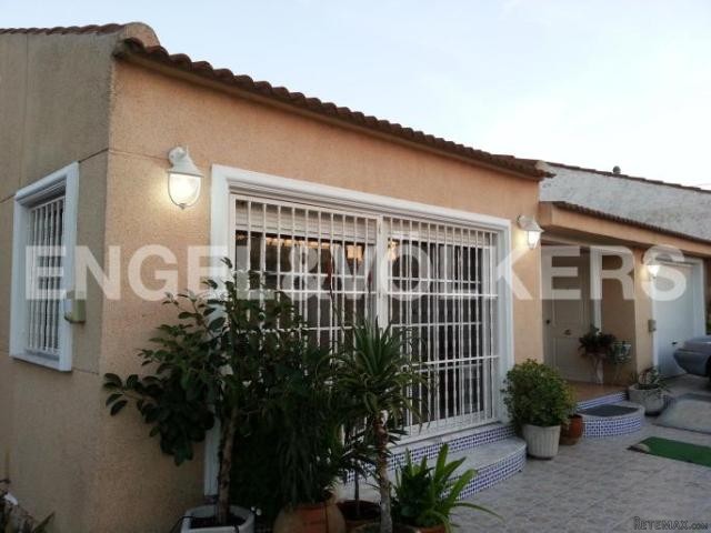 OPPORTUNITY!! HOUSE IN LOS BALCONES - 2